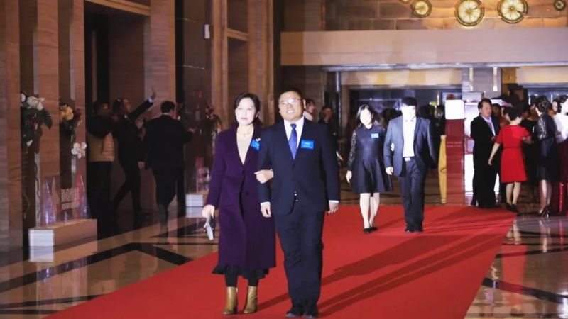 “感恩相伴?筑夢同行”——龍港集團2019新春年會盛大舉行！