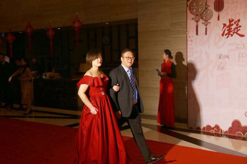 “凝心聚力 ·砥礪前行”— 龍港集團2020新春年會完美收官！