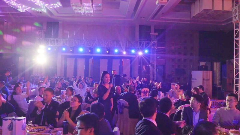 “凝心聚力 ·砥礪前行”— 龍港集團2020新春年會完美收官！