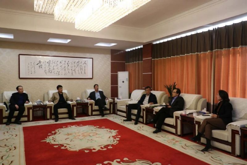 市委常委、組織部部長(zhǎng)胡筱芹陪同中汽中心專家到龍港汽車城進(jìn)行調(diào)研