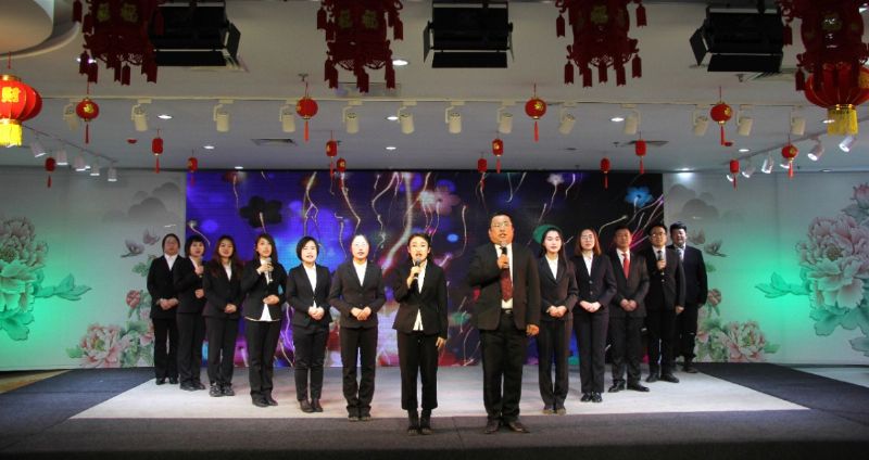 不忘初心 衷愫韶華——龍港集團(tuán)迎新春文化盛宴震撼來襲！