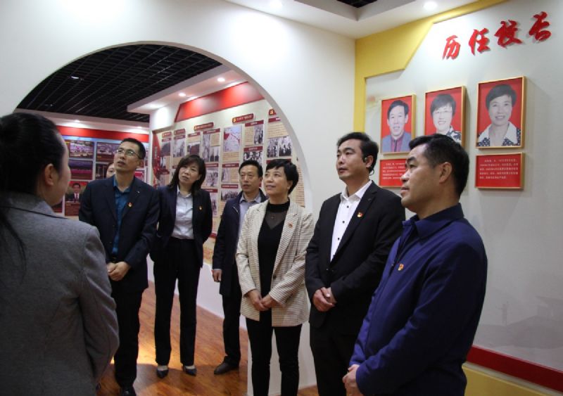 黨建共建互融共促，凝聚力量爭創(chuàng)一流 ——龍港物業(yè)黨支部與育秀學校黨支部黨建共建共享活動圓滿啟動