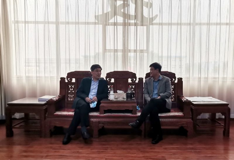濰坊市財政局黨組書記、局長王金祥一行到龍港硅業(yè)公司調(diào)研